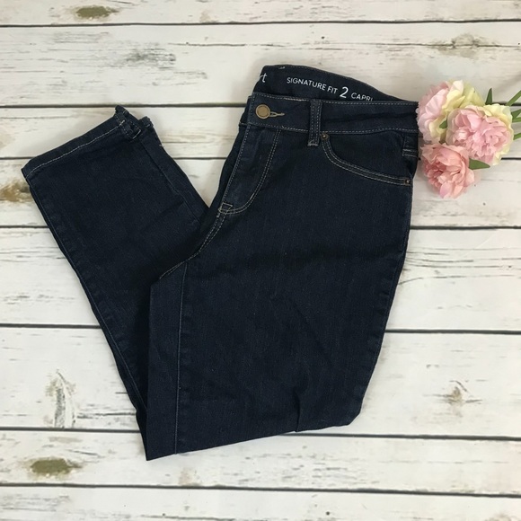 Dress Barn Signature Fit Capri Jeans in Dark Stone - Picture 2 of 5